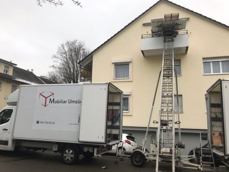 mobiliar_umzüge_in_der_arbeit_schweiz (4)