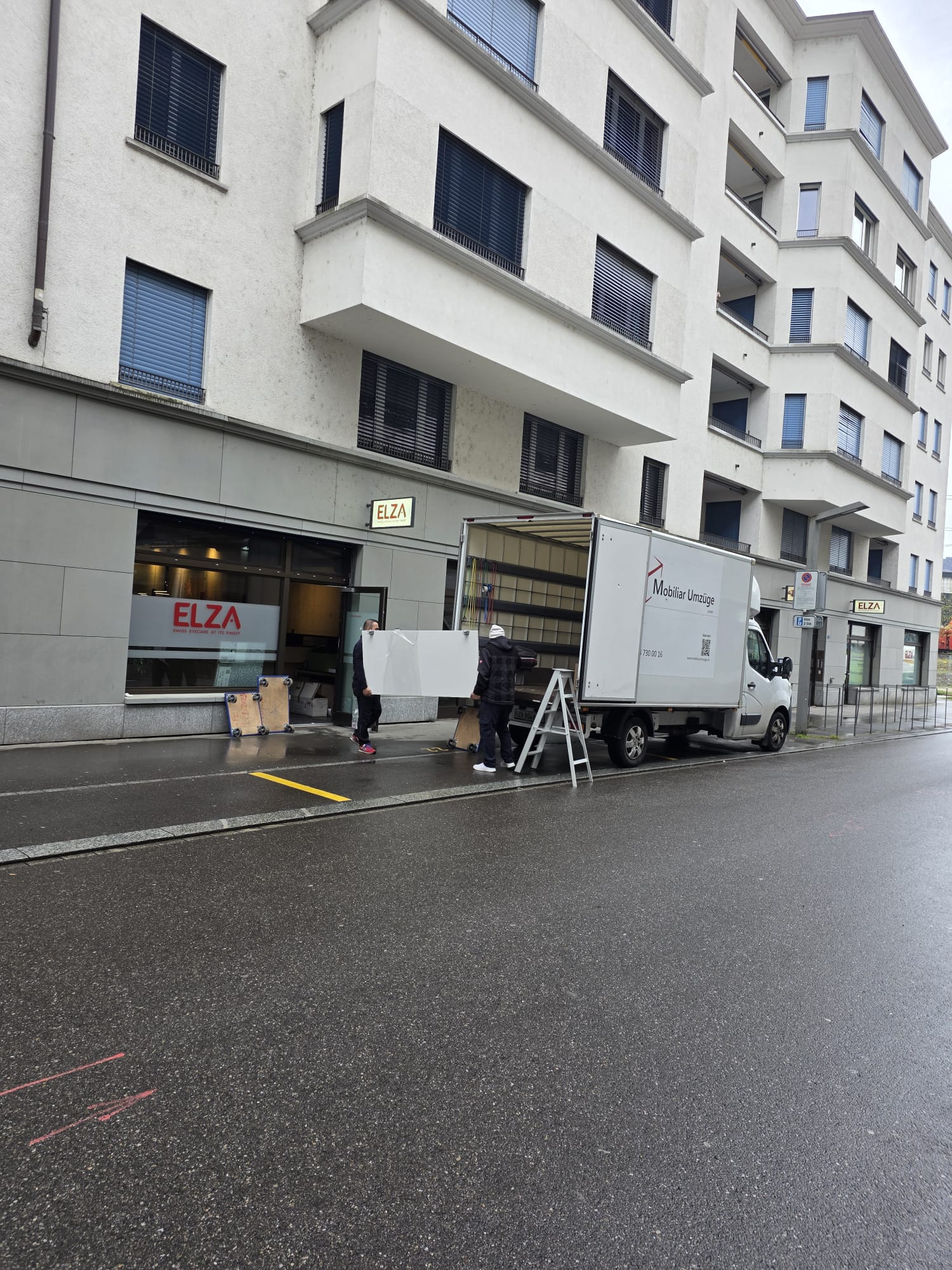 Firmenumzug in Zürich durch Mobiliar Umzüge & Transporte GmbH